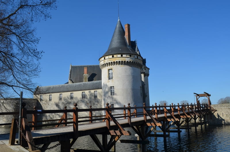 'Visites Historiques' au château de Sully sur Loire 